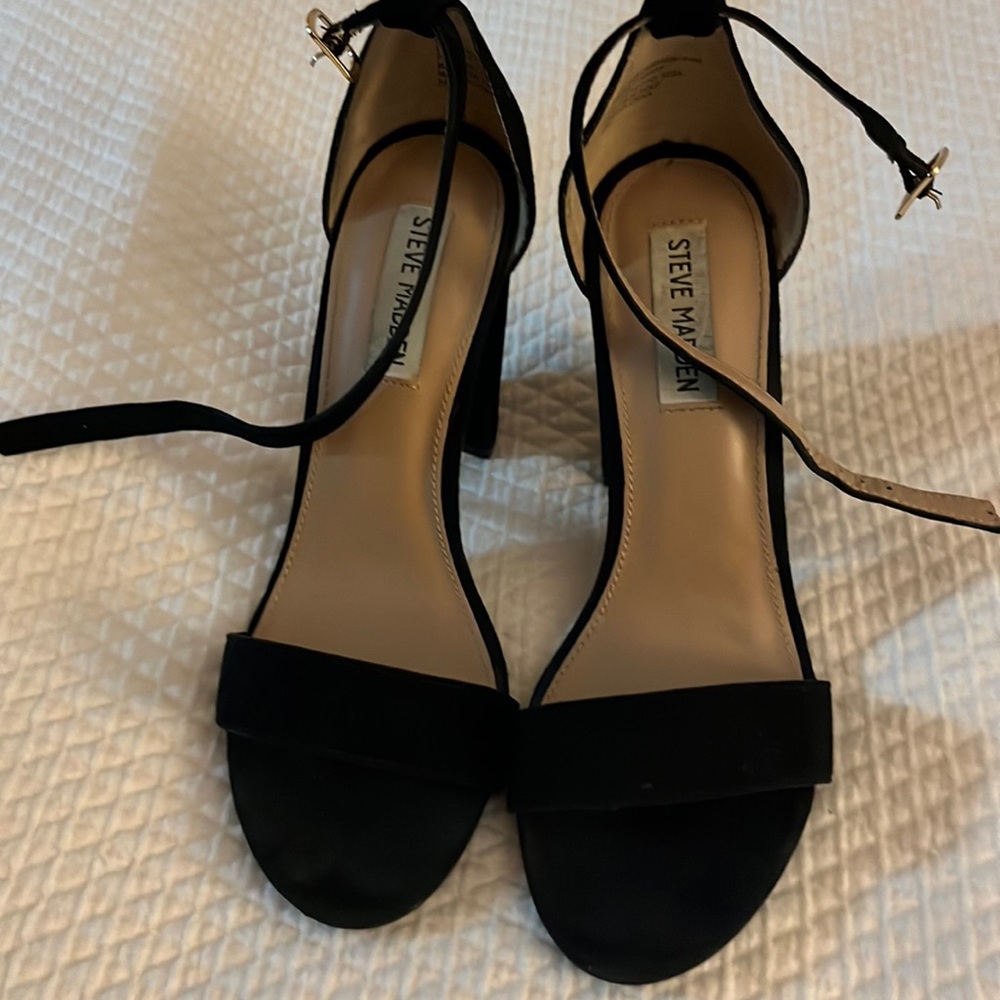 Steve Madden black suede sandals